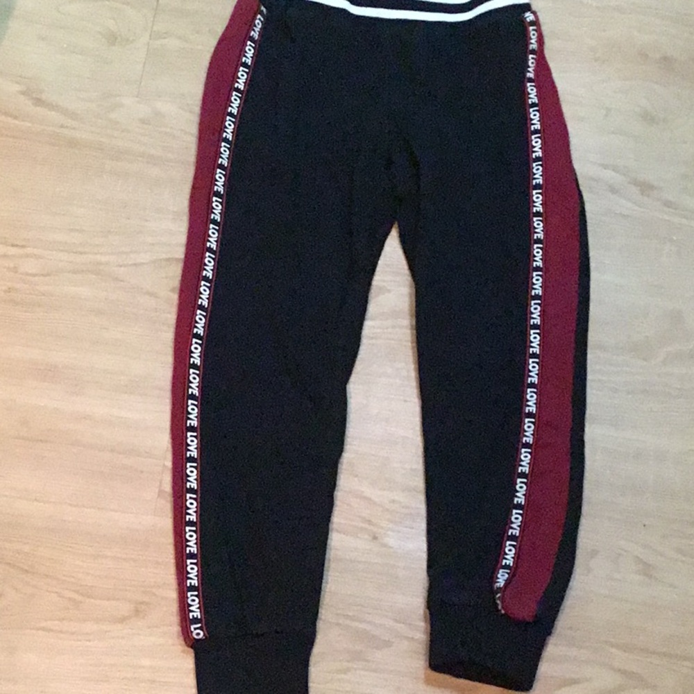 Black sweatpants